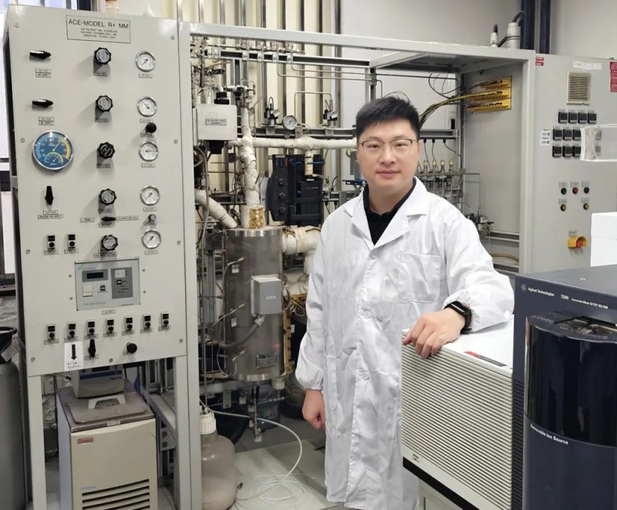 我国开发出全球首创的室温催化转化技术:实现塑料变燃油