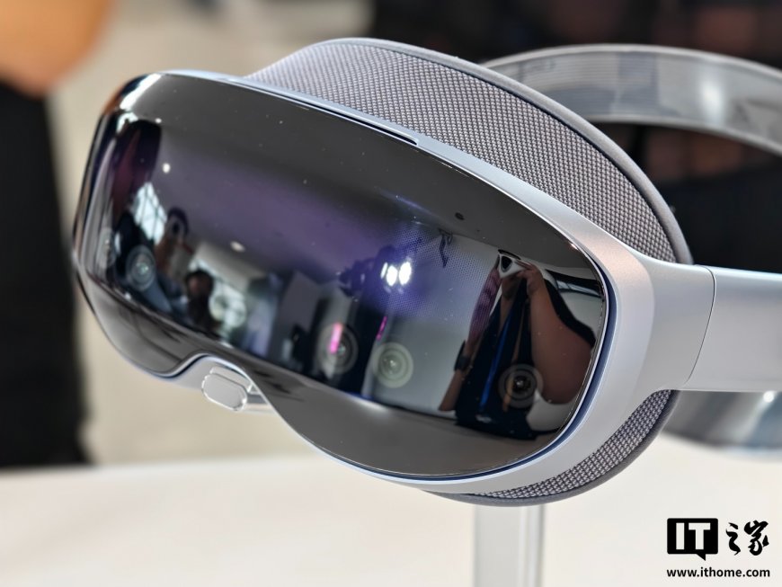 vivo Vision 探索版上下左右 180 度视野,支持 120 英尺超大巨幕 + 多视角沉浸观赛