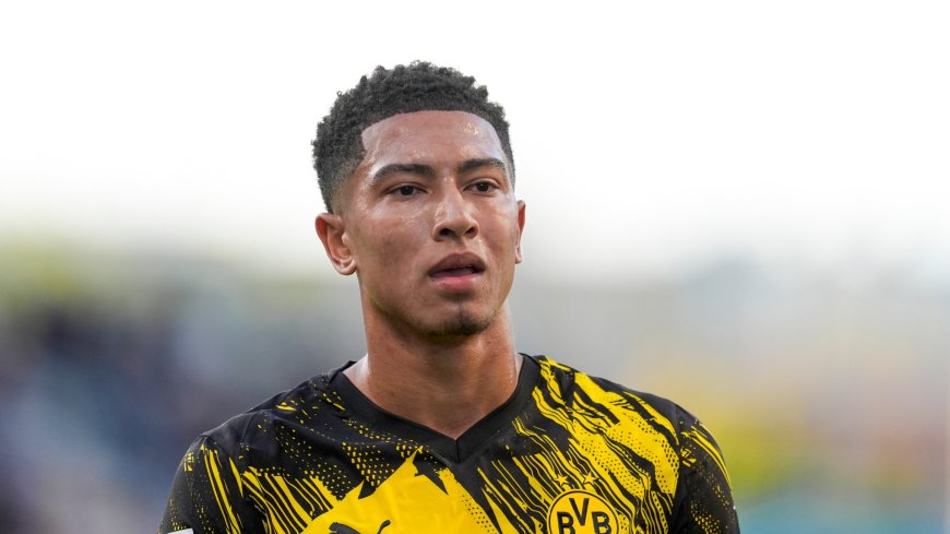 Jobe Bellingham’s father confronts Borussia Dortmund sporting director after half-time substitution