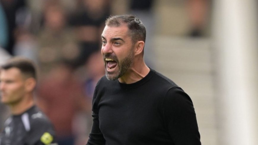 ‘Sacked in the morning’ – Fans turn on Championship manager just five games into new season