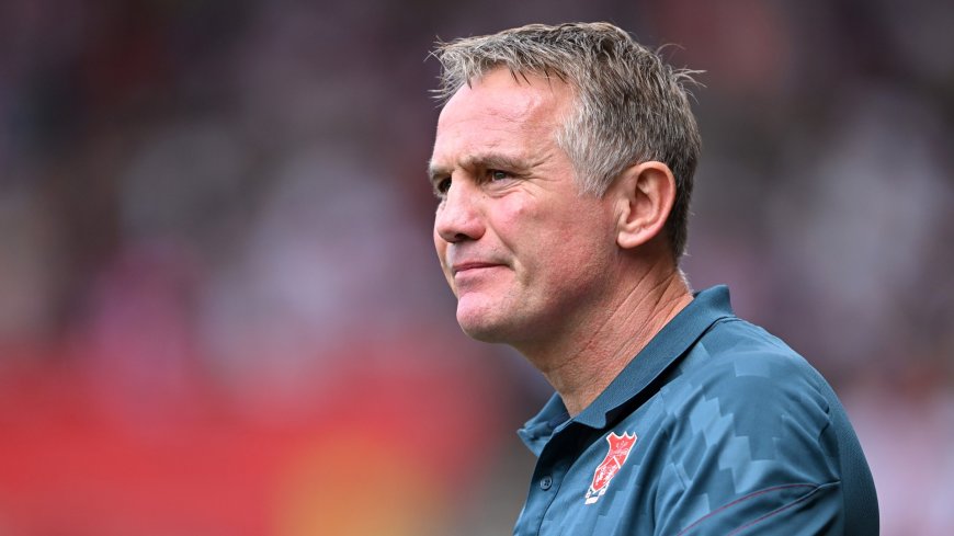 Wrexham agree deal to sign Championship rival’s captain before deadline day