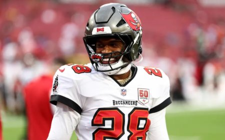 Antonio Brown cooks Shilo Sanders in workout footage just days after brutal cut