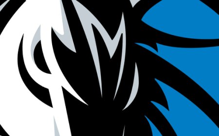 Mavericks Waive-And-Stretch Olivier-Maxence Prosper