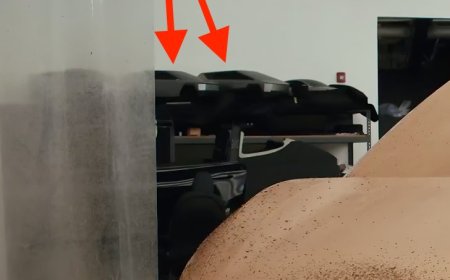 特斯拉 Cyber SUV 首次预告，马斯克称公司未来约 80% 价值将源于 Optimus 擎天柱机器人