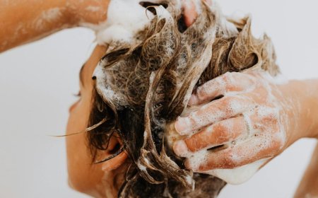 出油、扁塌也不怕！夏季「去油蓬鬆清潔髮品」推薦