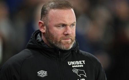 ‘What am I doing?’ – Wayne Rooney recalls unusual transfer tactic he used in EFL