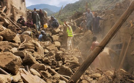 阿富汗地震致逾1400人遇难 救援困难重重幸存者希望渺茫