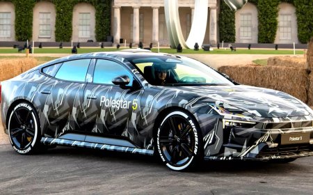 极星 Polestar 5 性能版轿跑曝光：872 马力、零百加速 3.2 秒，对标保时捷 Taycan