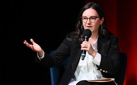 Liberals fume over prospects of Bari Weiss joining CBS News, Paramount buying her outlet