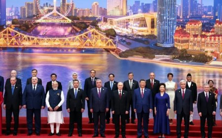 上海合作组织在全球经济中发挥着重要作用并对美国霸权构成挑战