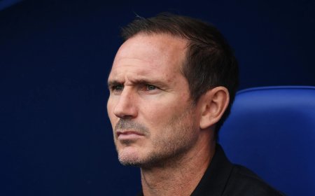 ‘It’s a mad job’ – Chelsea icon to follow Frank Lampard’s lead and become a manager but on one condition