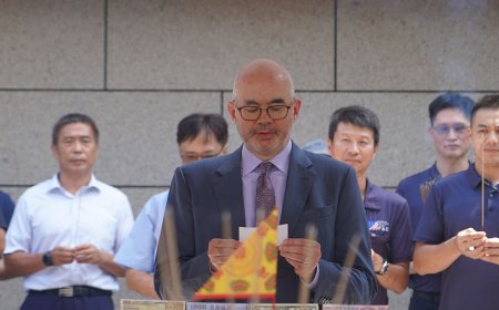 入境隨俗！AIT中元普渡祭品曝光　谷立言首次用中文誦讀祝禱文