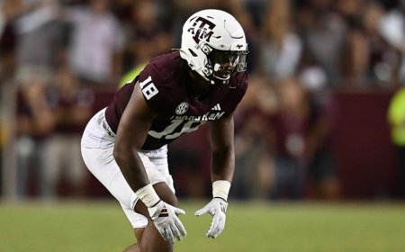 Texas A&M's Cashius Howell delivers historic feat with three consecutive quarterback sacks against Utah State