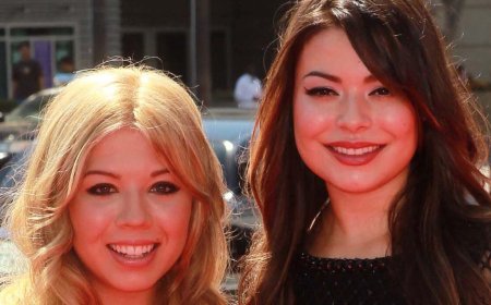 Miranda Cosgrove Opens Up About Different Relationship With Former 'iCarly' Co-Star Jennette McCurdy