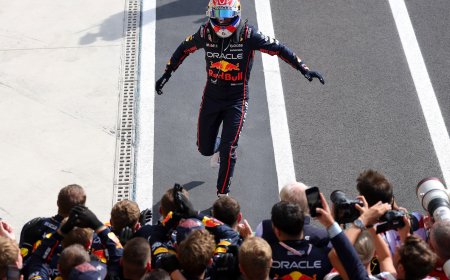 ‘Ha!’ – Max Verstappen mocks title rivals’ tactics after breaking stunning all-time F1 record
