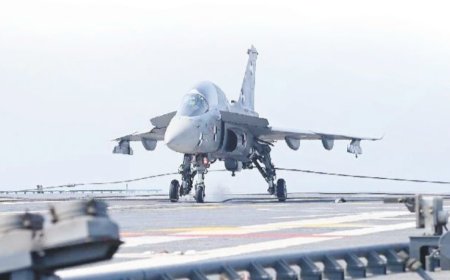 计划2037年服役，印公布首艘核动力航母研制时间表