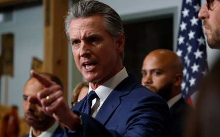 Liberal comedian has had enough of Newsom's Trump-like Twitter antics