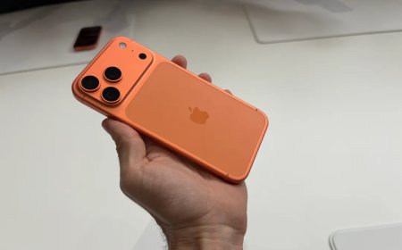 8999 元起：苹果 iPhone 17 Pro / Pro Max 上手，双拼背板、橙色吸睛