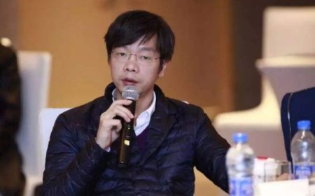 京东工号001，高中毕业的他跟着刘强东，现在如何了？