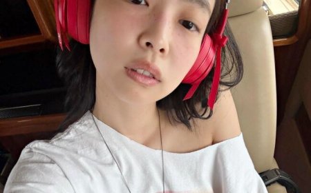 Jennie聯名大紅蝴蝶結耳機開賣！IG自拍照早劇透　超夢幻細節網暴動