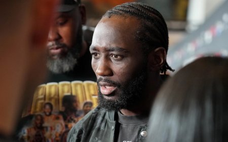 Terence Crawford responds to claims he has suffered injury days from huge Canelo Alvarez fight