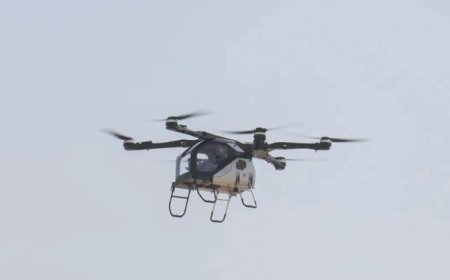 中国飞行汽车飞入阿联酋，小鹏汇天“陆地航母”获颁特许飞行证