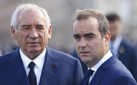 马克龙在民众愤怒之下任命原国防部长担任法国新总理