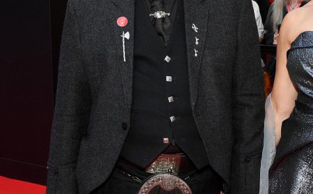 Brian Cox Accidentally Flashes Audience During Kilt Wardrobe Blunder