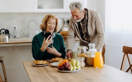 Breakfast timing may hold the key to living longer, new research reveals