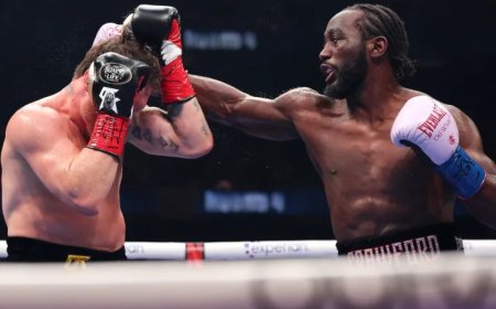 克劳福德击败阿尔瓦雷斯，夺得拳击无可争议的超中量级冠军