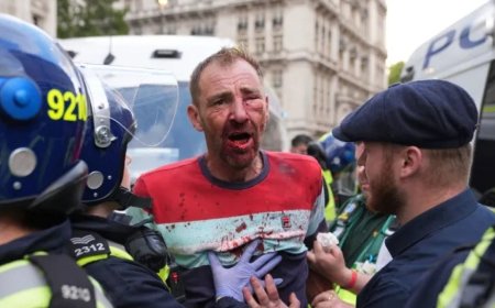 伦敦11万人参加极右翼反移民集会，引发冲突