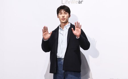 許光漢超帥學院風搭減齡瀏海造型現身！私服愛穿UNIQLO會「全包色」