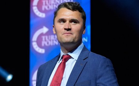 Bills pay tribute to Charlie Kirk ahead of game vs. Dolphins