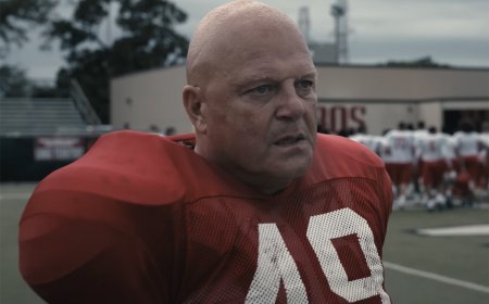 ‘The Senior’ Review: Michael Chiklis Plays a 59-Year-Old College Linebacker in Rod Lurie’s True-Life Sports Fairy Tale