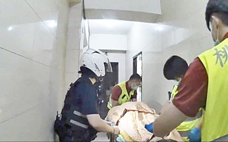 快訊／鋸齒刀衝浴室狠割喉！她全裸逃超商求救...恐怖情人收押