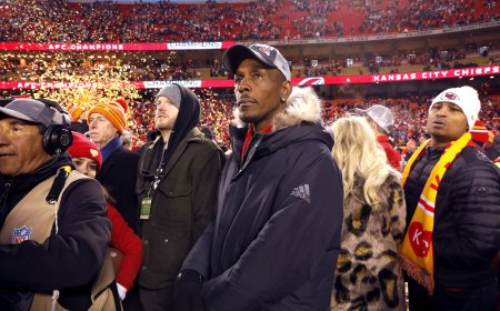 Patrick Mahomes’ Dad Pleads With Court for Permission to Attend NFL Games