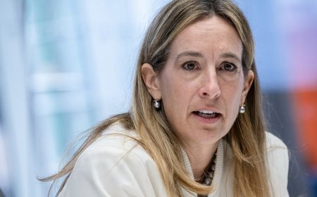 Far-left Dem says Charlie Kirk wanted to 'roll back rights of women and Black people' after House tribute