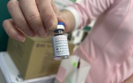 美最新新冠疫苗建議遭誤解　疾管署澄清：高風險成人仍應接種