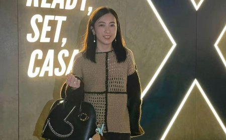 香港前女首富拎百萬愛馬仕包看秀　收藏滿牆橘盒羨煞人