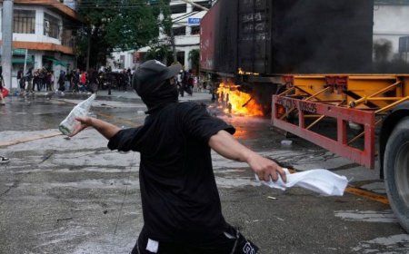 数千人在马尼拉举行反腐抗议集会