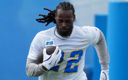Chargers' Najee Harris suffers gruesome injury in game vs Broncos