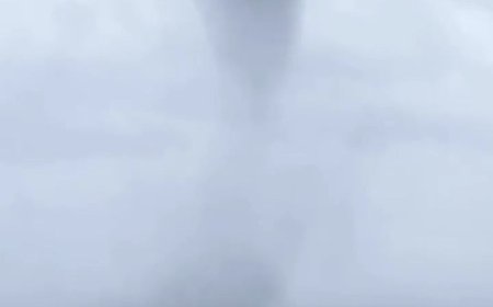 綠島外海驚現水龍捲　震撼畫面曝！目擊民眾坦言有點怕