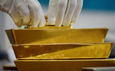 黄金飞涨至3720美元新高