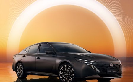 号称全球首个鸿蒙座舱燃油车，东风日产新款天籁官宣今年 Q4 上市
