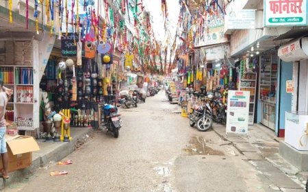 “太害怕了”: 尼泊尔暴力事件如何仍在损害印度边境贸易