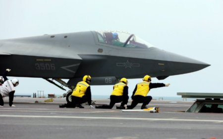 美媒：电磁弹射给福建舰带来的优势竟有这么多