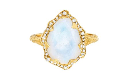 Meghan Markle Wears Massive 'Queen' Ring With Stone Bringing 'Good Fortune'