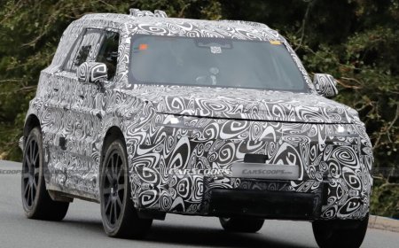 路虎“卫士 Defender 运动版”纯电入门 SUV 路测图曝光
