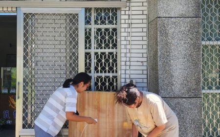 台東利稻派出所成充電站！路斷停電4天　村民拿手機、照明排隊