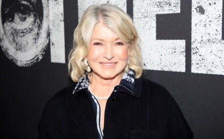 Copy the Comfy Girl Sneakers Martha Stewart Styled for Fall